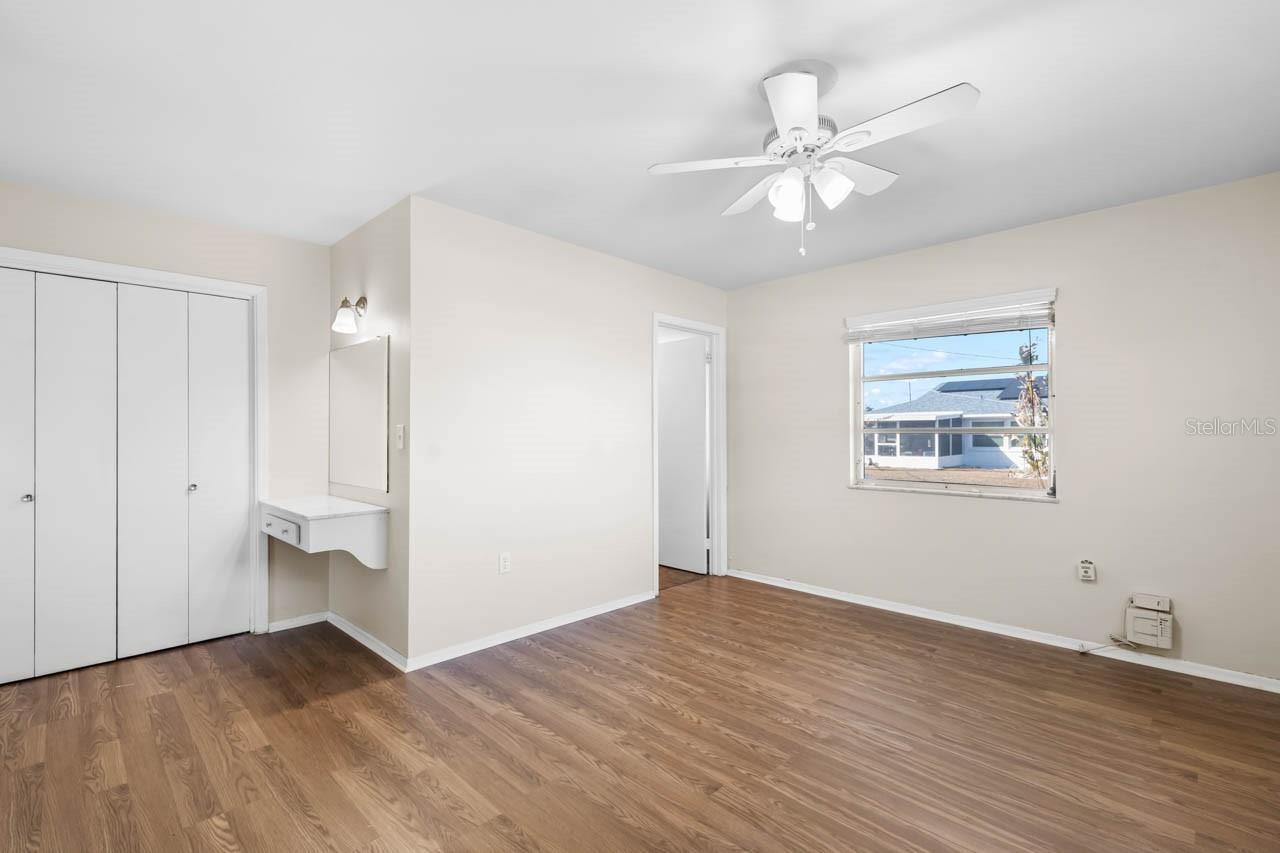 DEL WEBBS SUN CITY FLORIDA UN - Residential