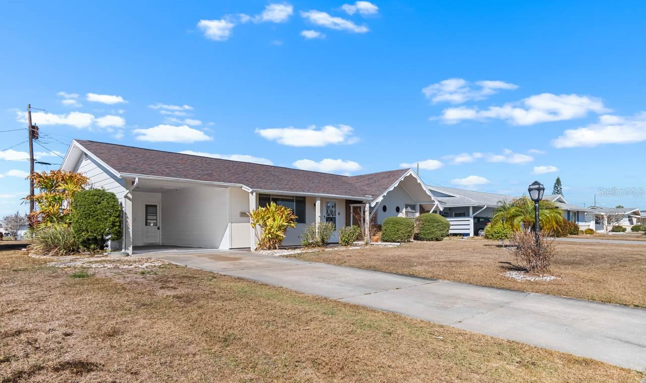 DEL WEBBS SUN CITY FLORIDA UN - Residential