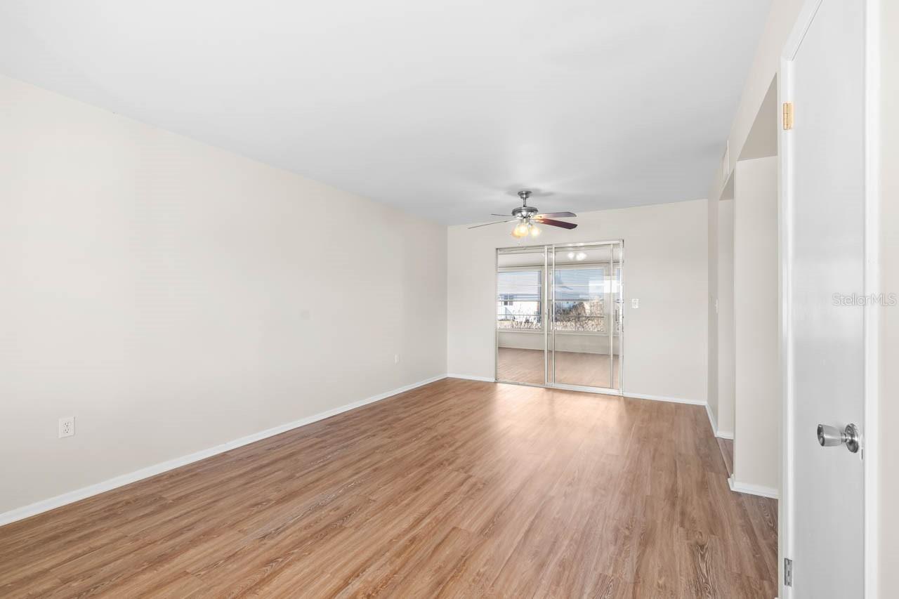 DEL WEBBS SUN CITY FLORIDA UN - Residential