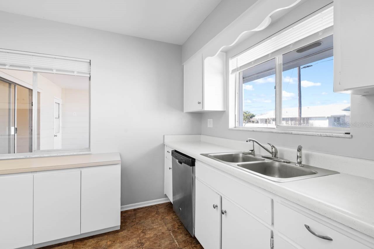 DEL WEBBS SUN CITY FLORIDA UN - Residential