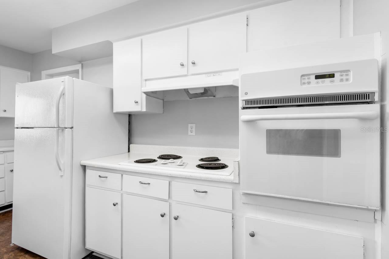 DEL WEBBS SUN CITY FLORIDA UN - Residential