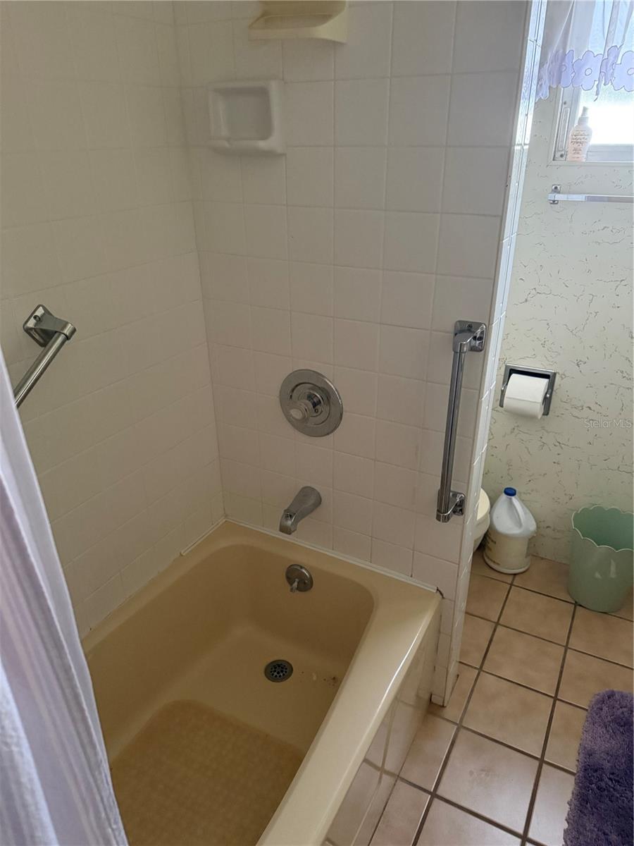 FAIR LANE ACRES THIRD ADD - Residential