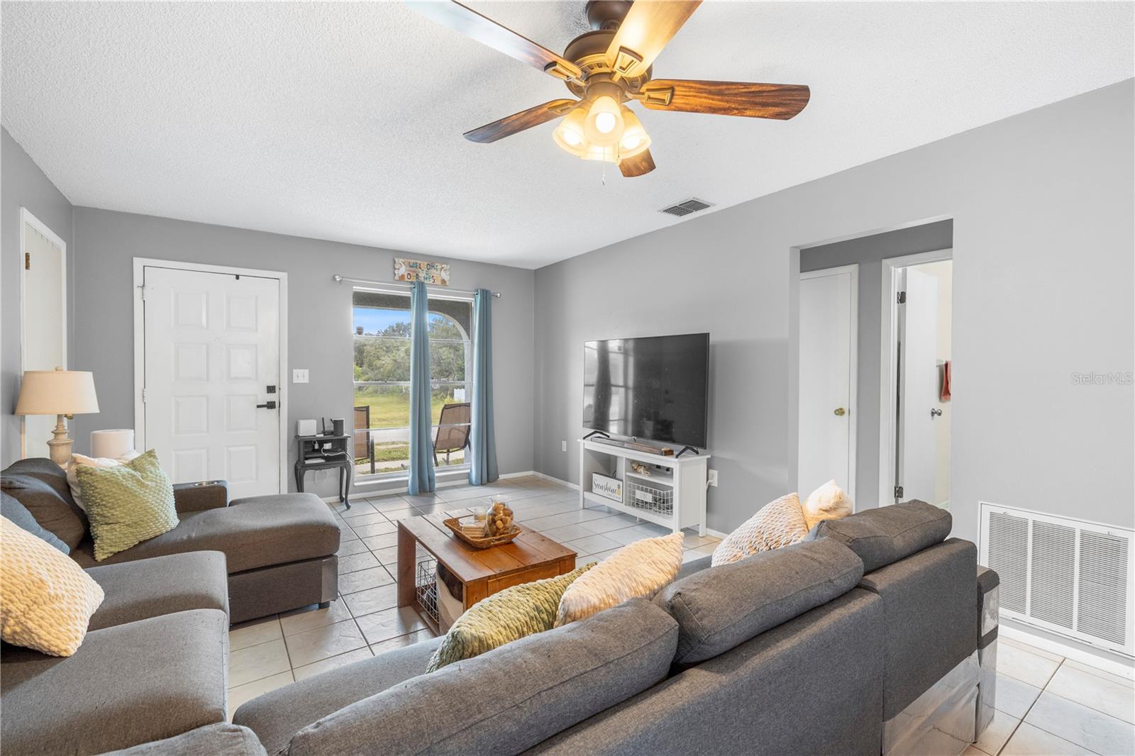 SPRING HILL - Residential