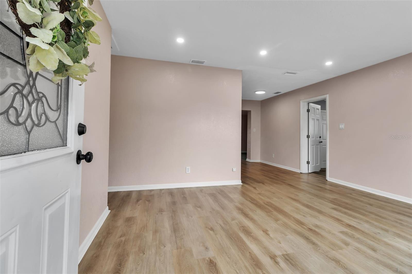 6439 LAFAYETTE ROAD