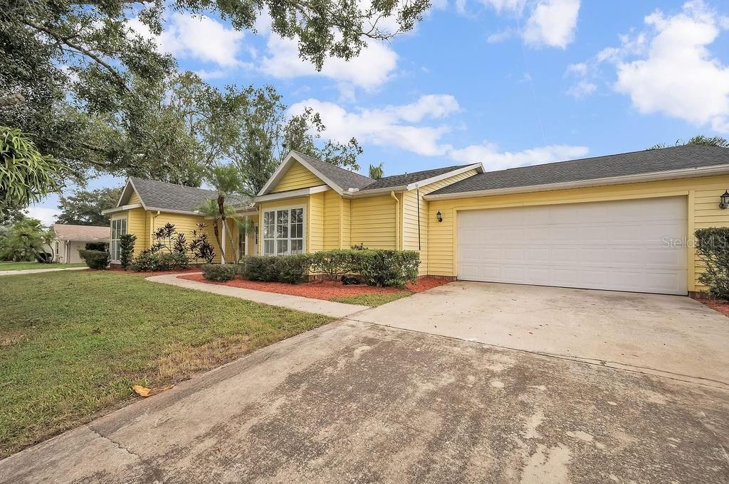 Photo of 1157 Cephia Street, Lake Wales, FL 33853 (MLS # W7879567)