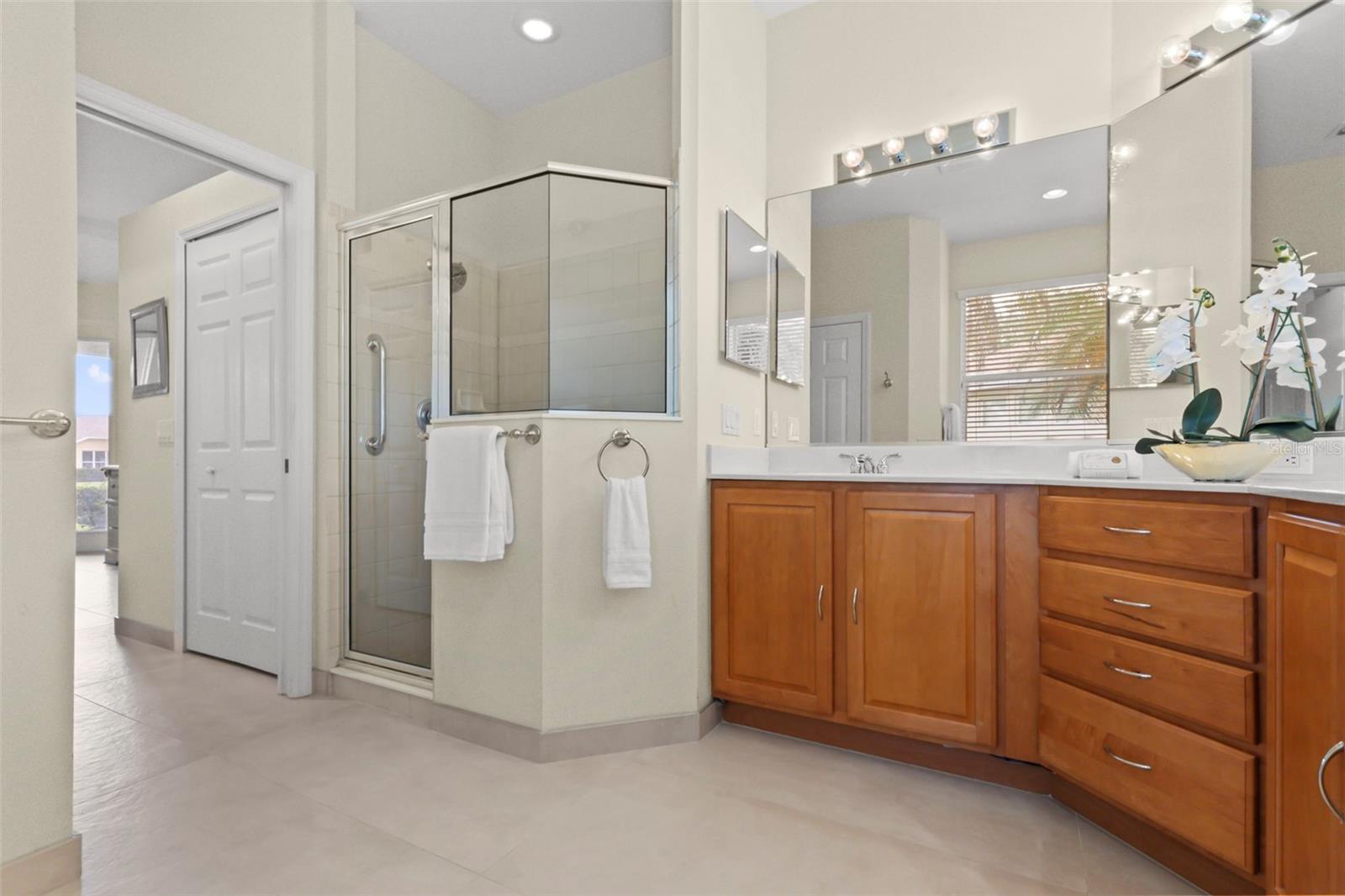 INDIGO RIDGE AT UNIVERSITY PLACE - Residential