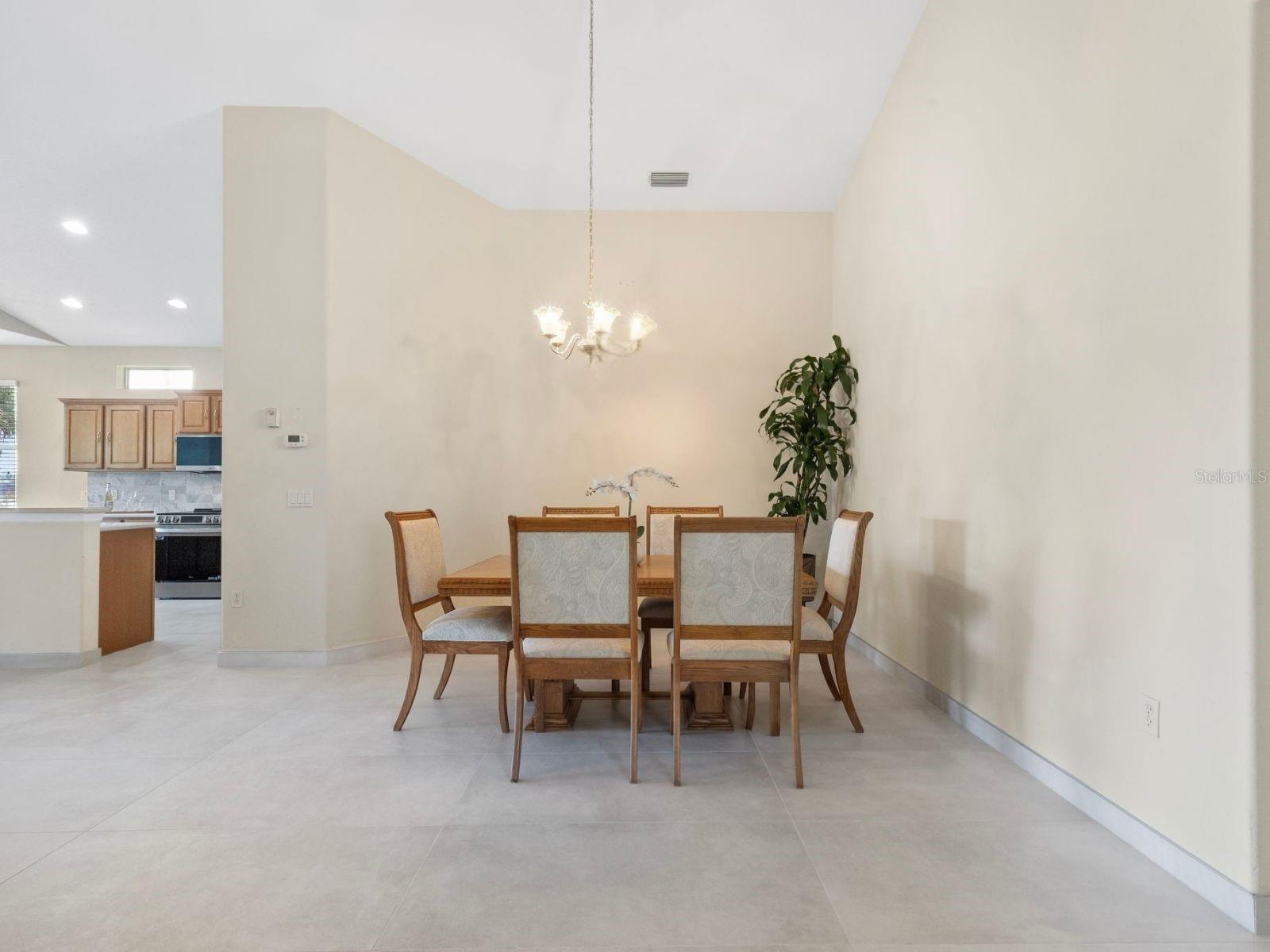 INDIGO RIDGE AT UNIVERSITY PLACE - Residential