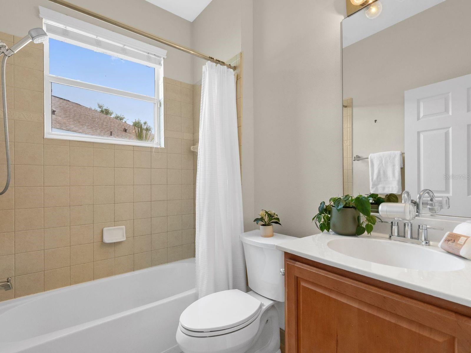 INDIGO RIDGE AT UNIVERSITY PLACE - Residential