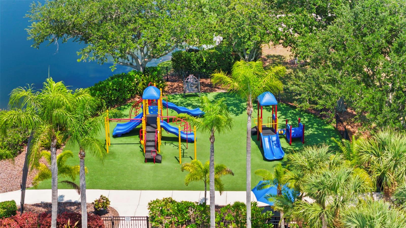 INDIGO RIDGE AT UNIVERSITY PLACE - Residential
