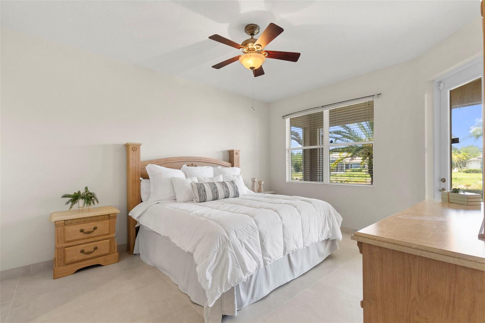 INDIGO RIDGE AT UNIVERSITY PLACE - Residential
