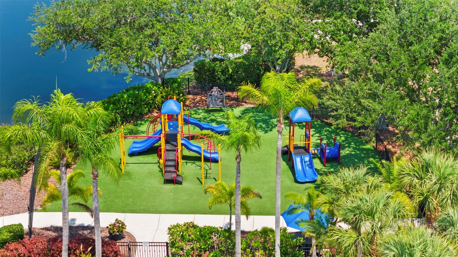 INDIGO RIDGE AT UNIVERSITY PLACE - Residential