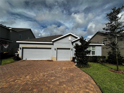 A home in MINNEOLA