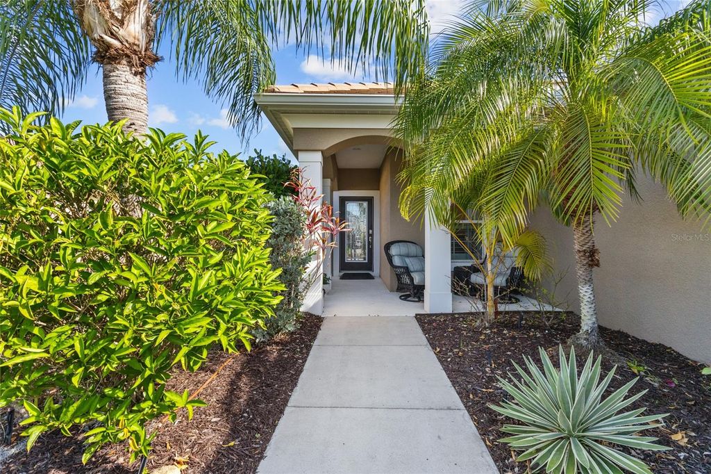 Photo of 11442 Fort Lauderdale Place, Venice, FL 34293 (MLS # N6144052)