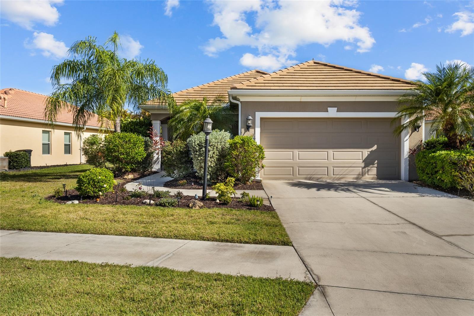 GRAND PALM PH 1B - Residential