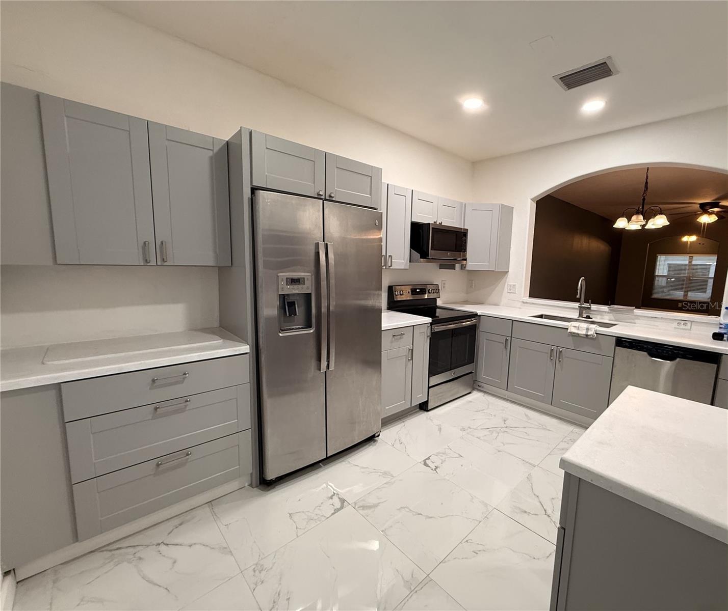 3454 HIGH HAMPTON CIRCLE