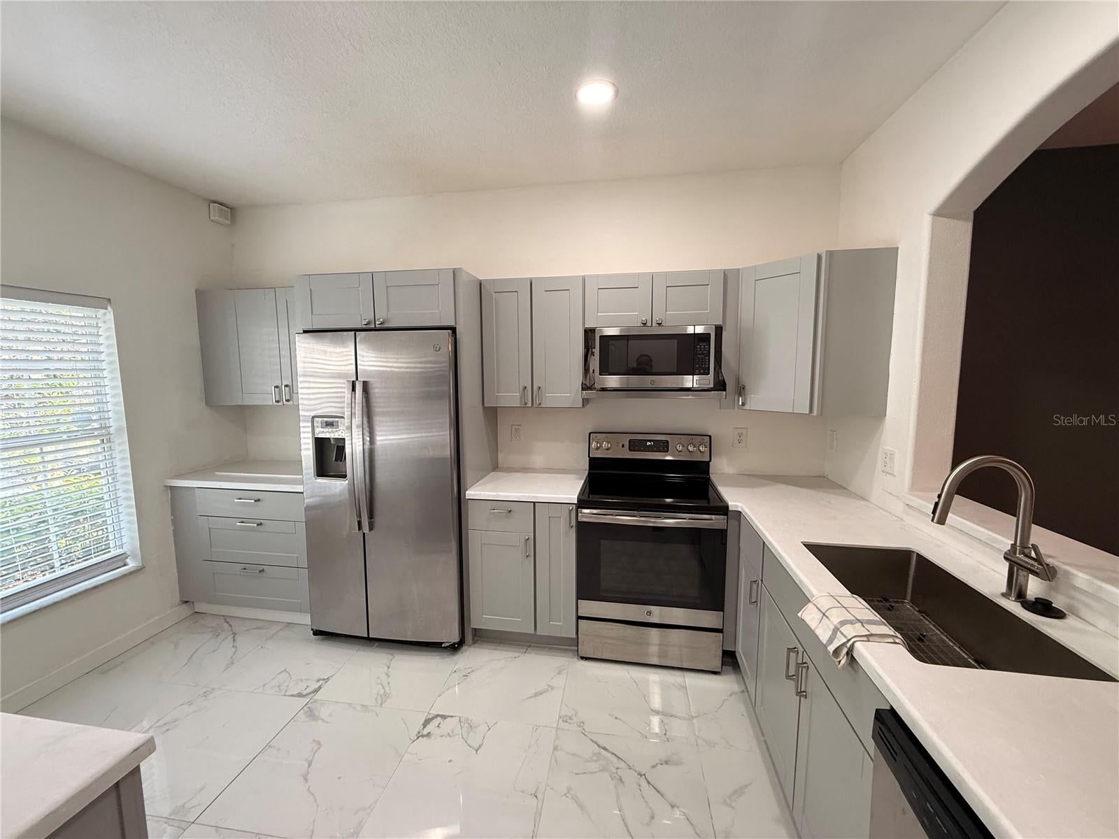 3454 HIGH HAMPTON CIRCLE