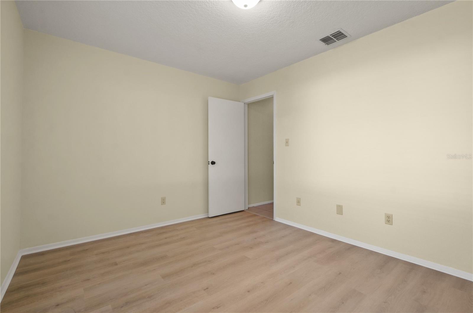 LAKE RIDGE VILLAGE - Residential