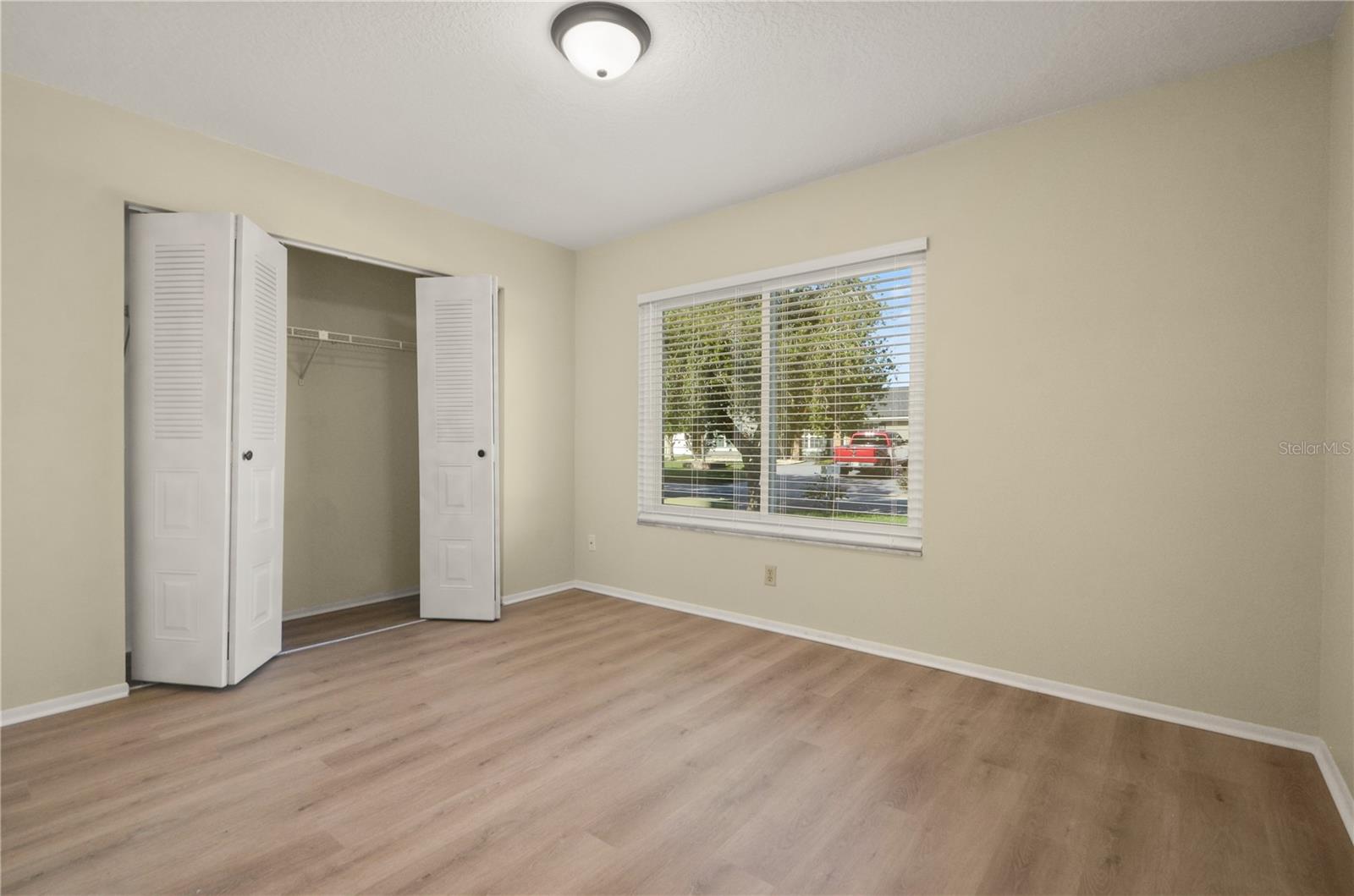LAKE RIDGE VILLAGE - Residential