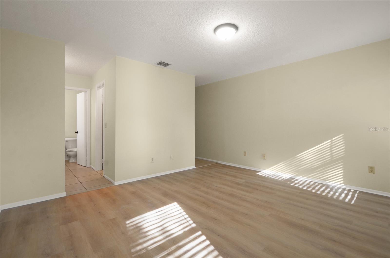 LAKE RIDGE VILLAGE - Residential