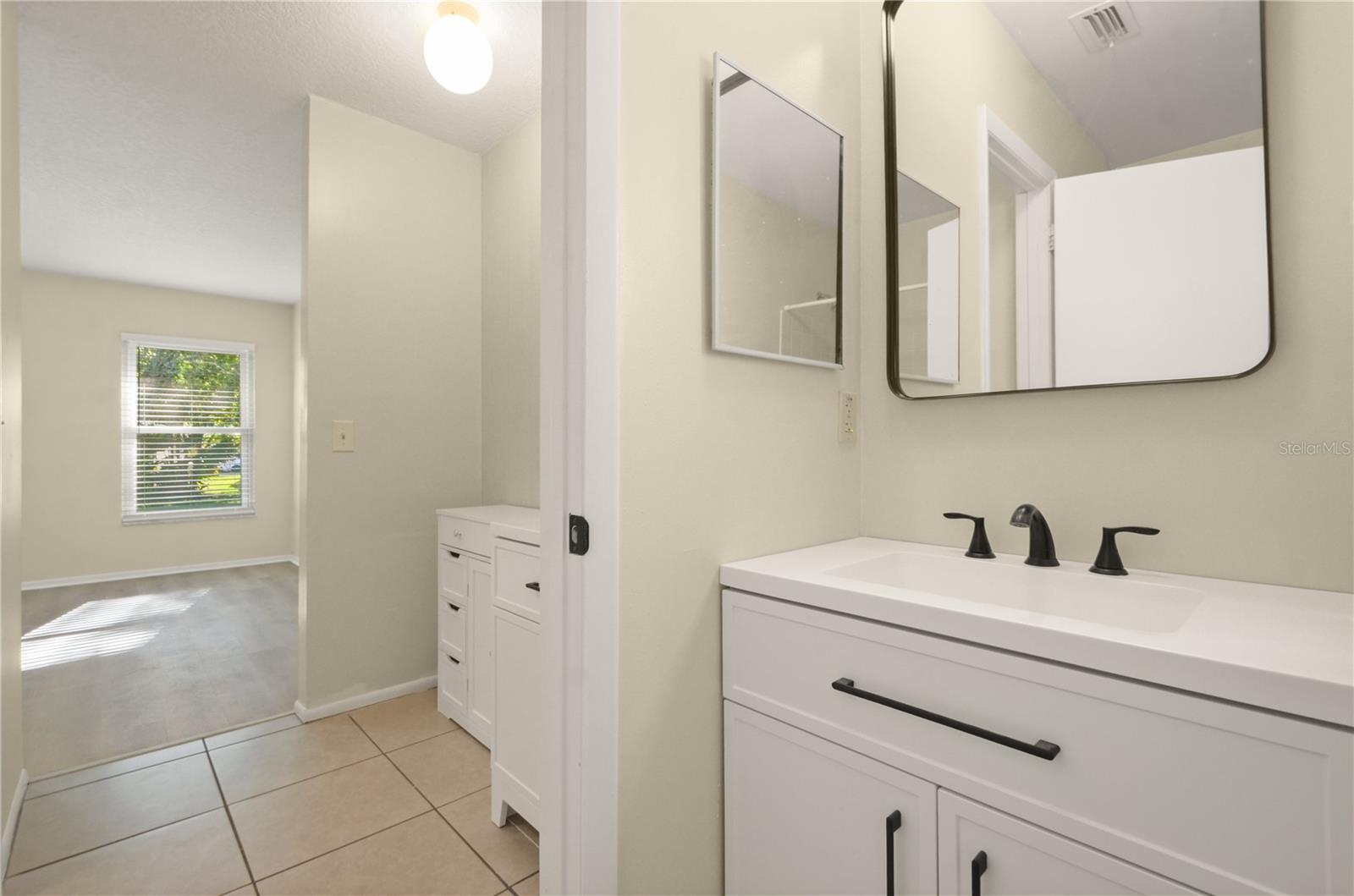 LAKE RIDGE VILLAGE - Residential
