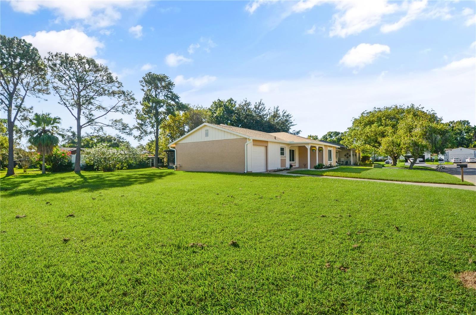 LAKE RIDGE VILLAGE - Residential