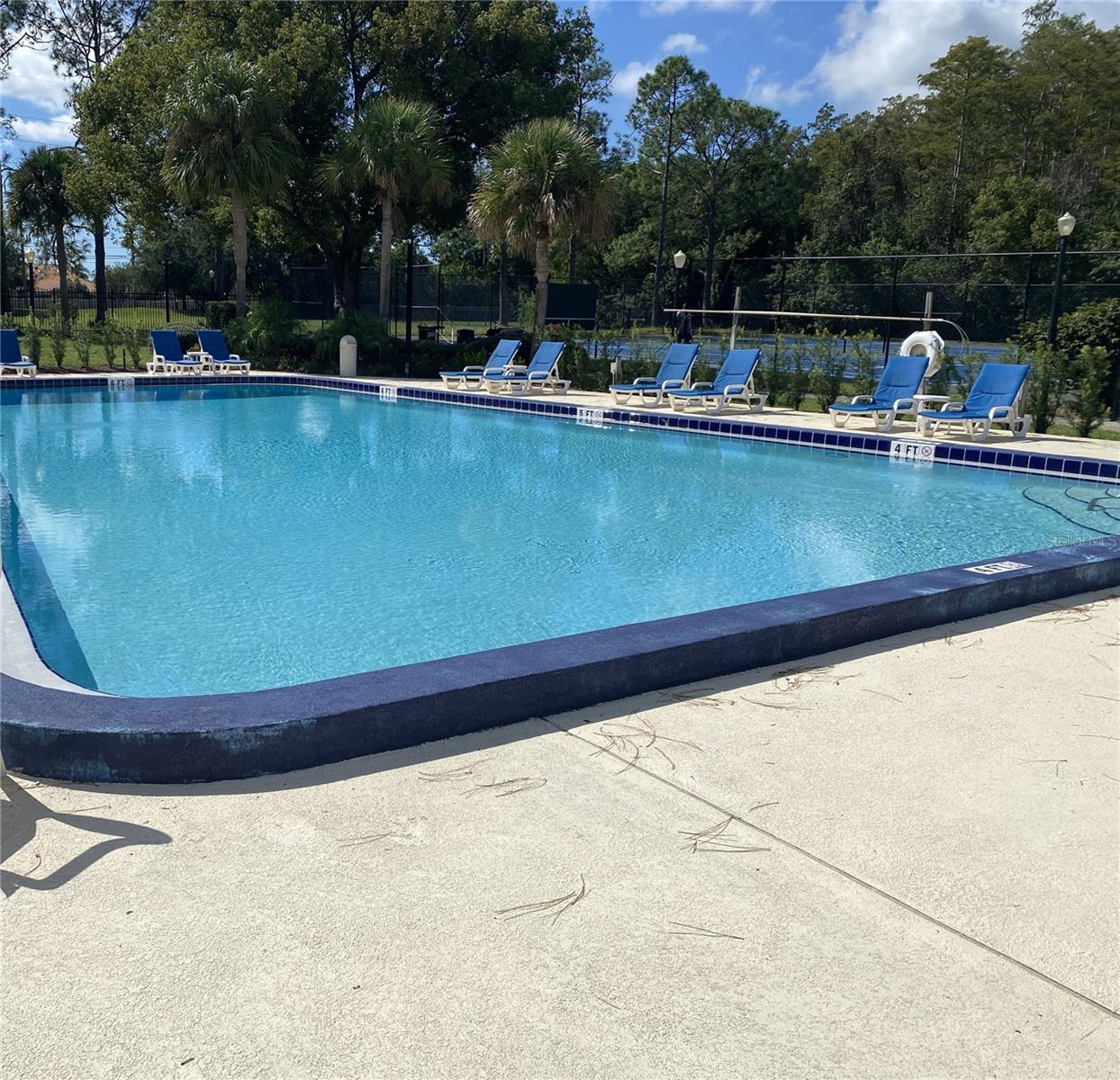 LAKE RIDGE VILLAGE - Residential