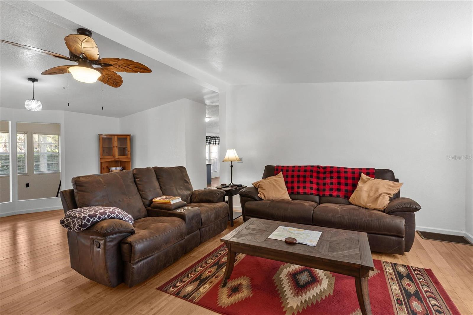 PARADISE ISLAND - Residential