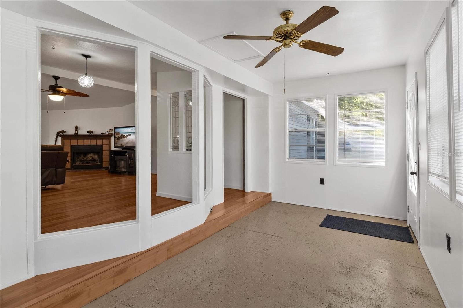 PARADISE ISLAND - Residential