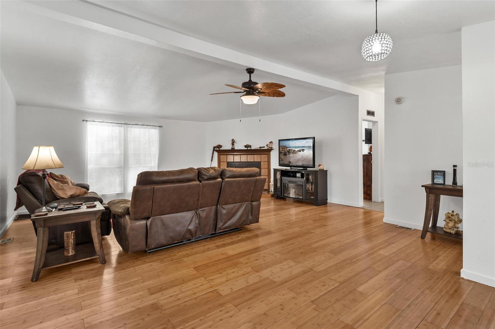 PARADISE ISLAND - Residential