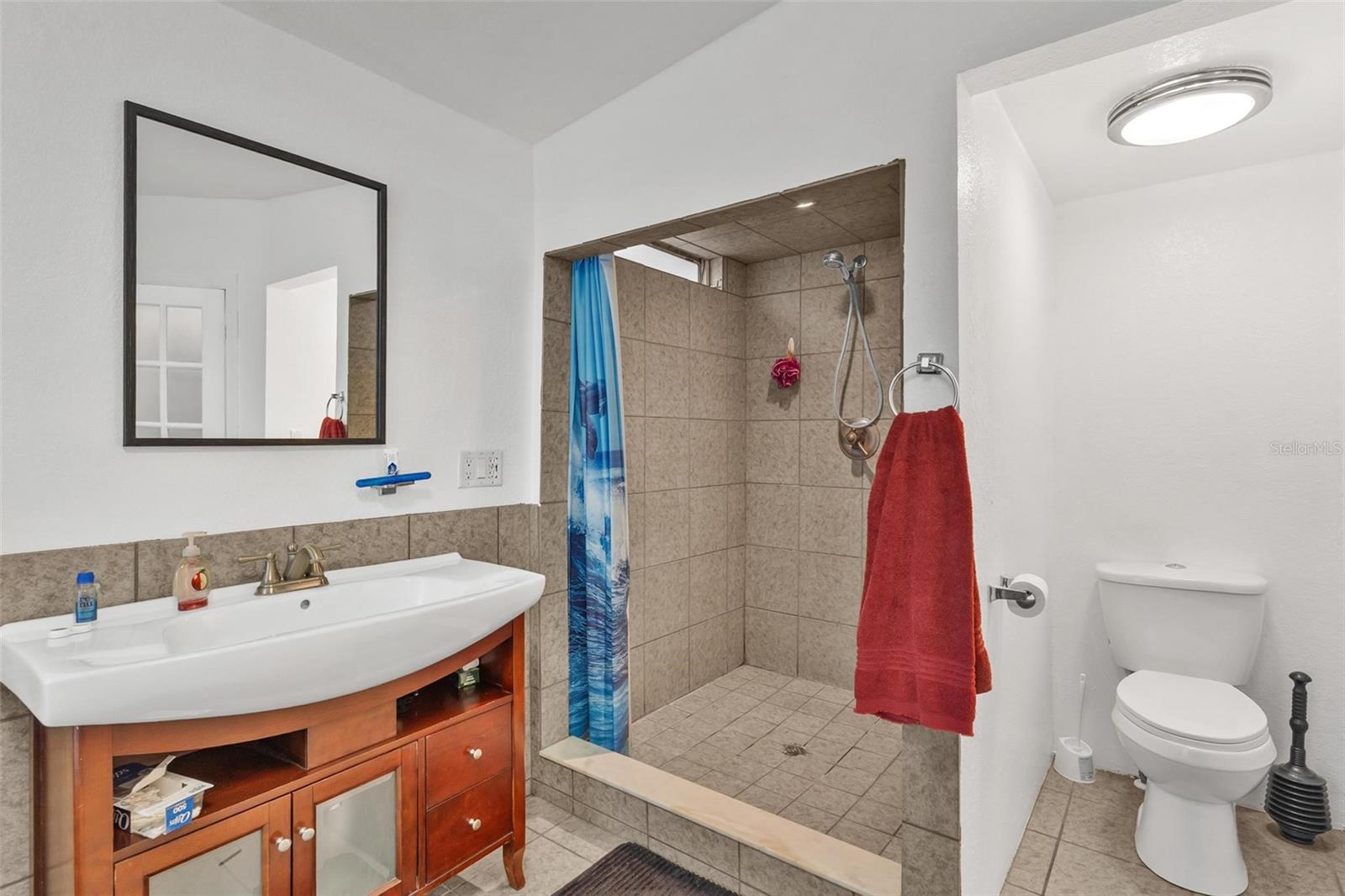 PARADISE ISLAND - Residential