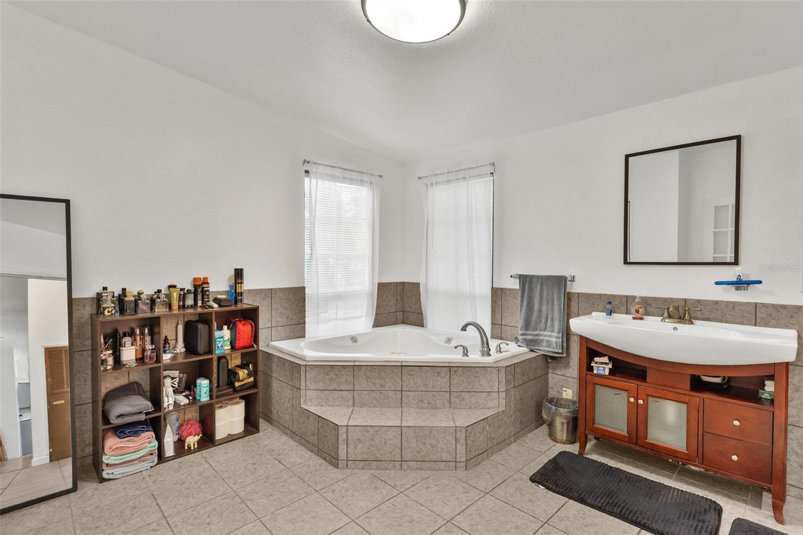 PARADISE ISLAND - Residential