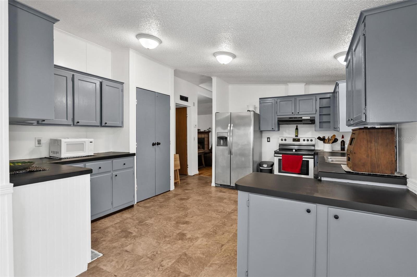 PARADISE ISLAND - Residential