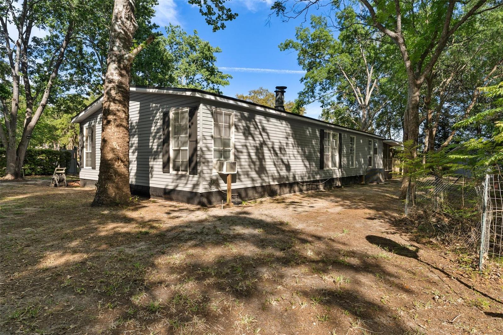 PARADISE ISLAND - Residential