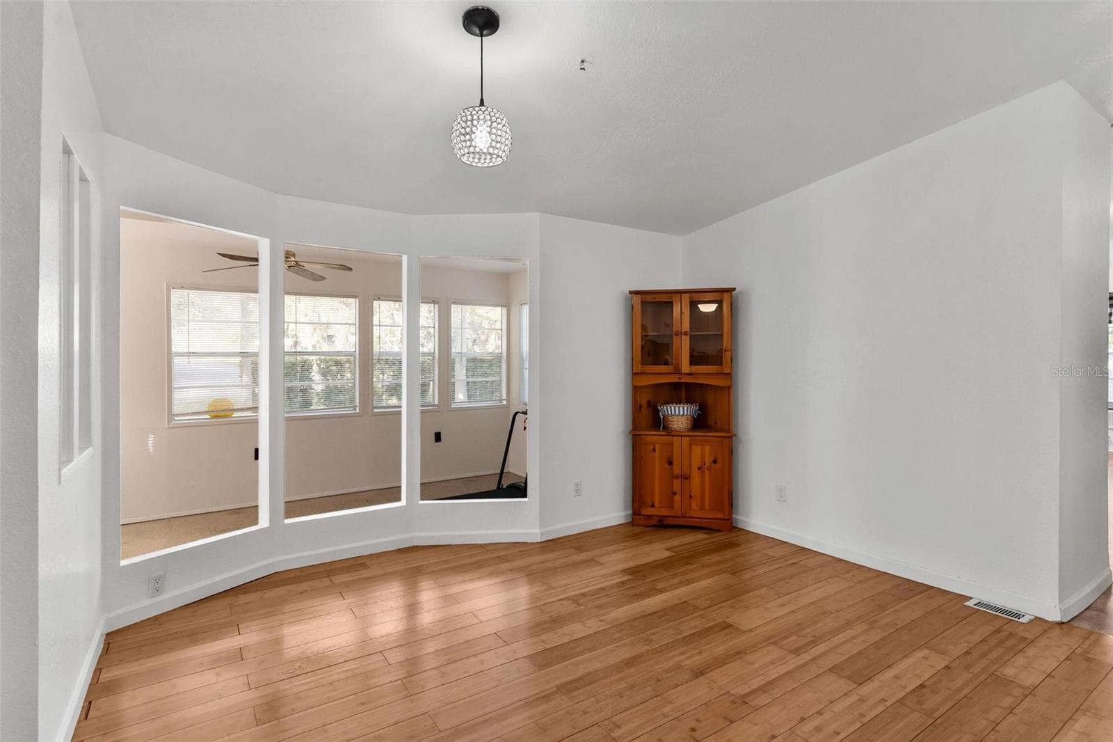 PARADISE ISLAND - Residential