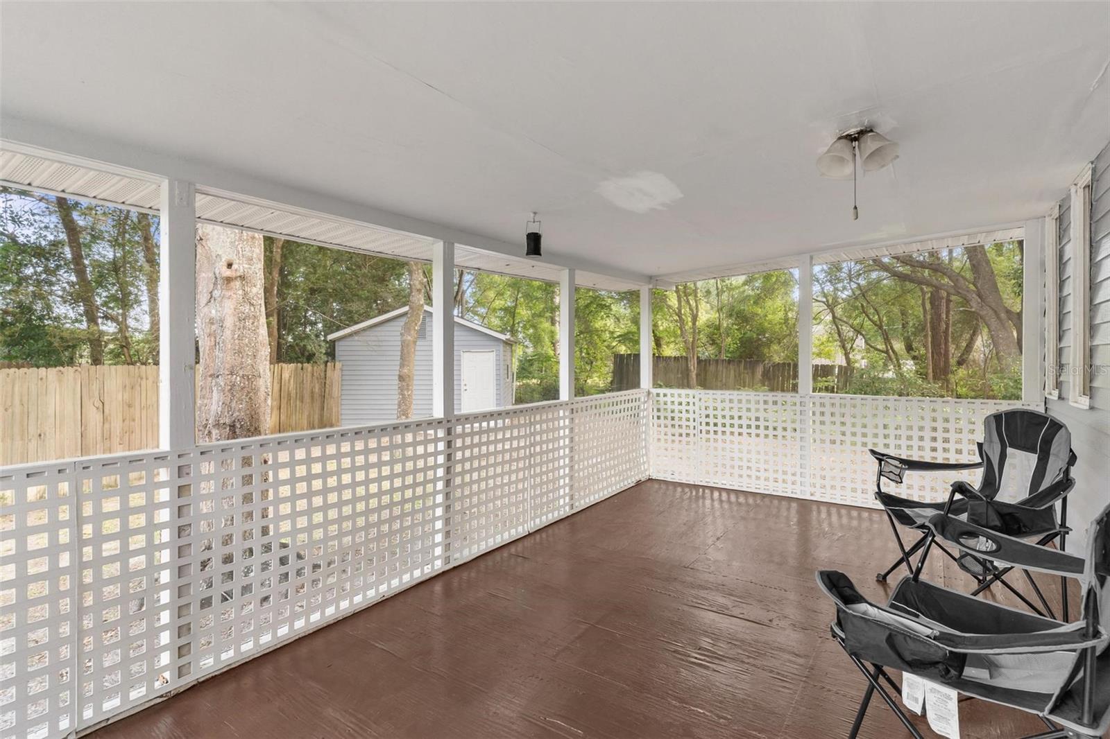 PARADISE ISLAND - Residential