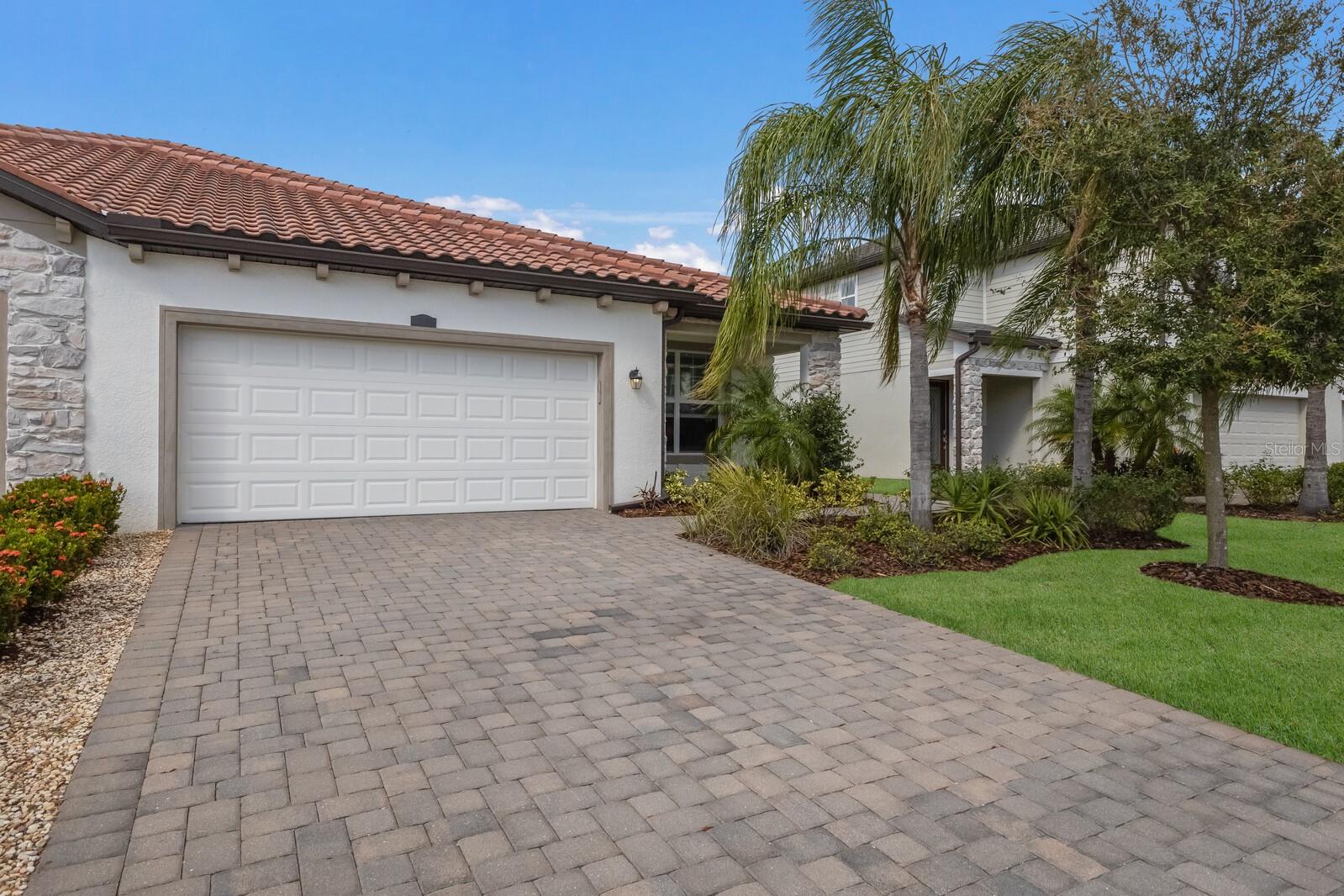 2532 AVOLET COURT