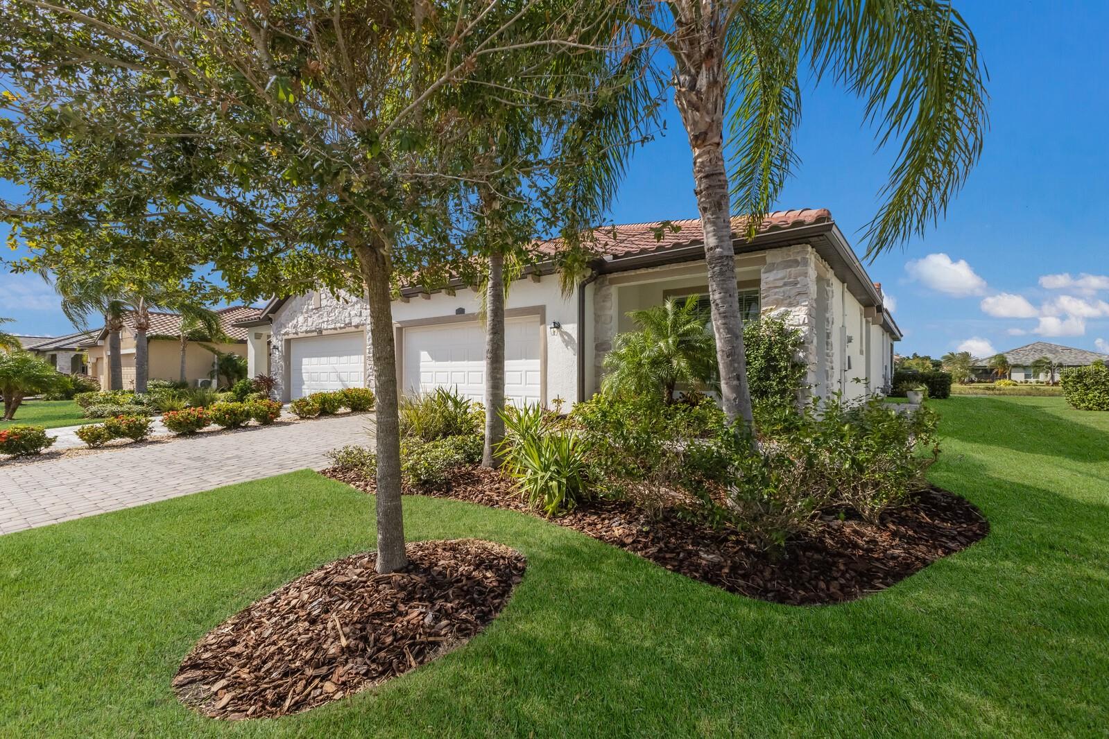 2532 AVOLET COURT