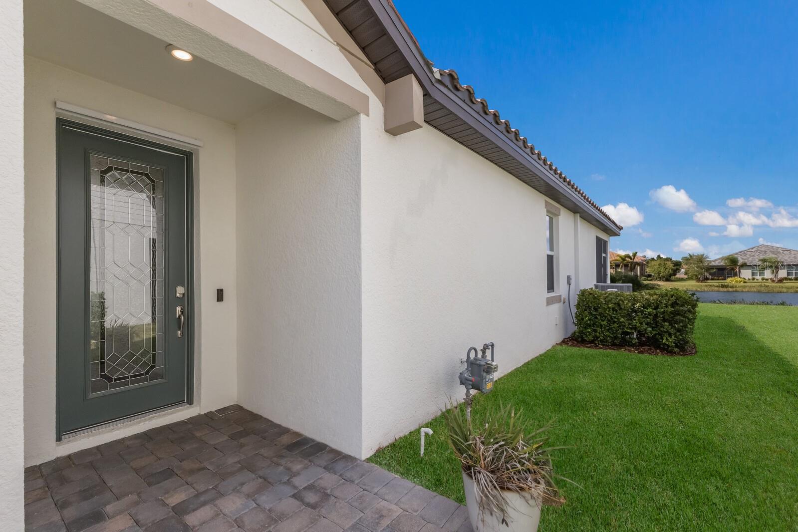 2532 AVOLET COURT