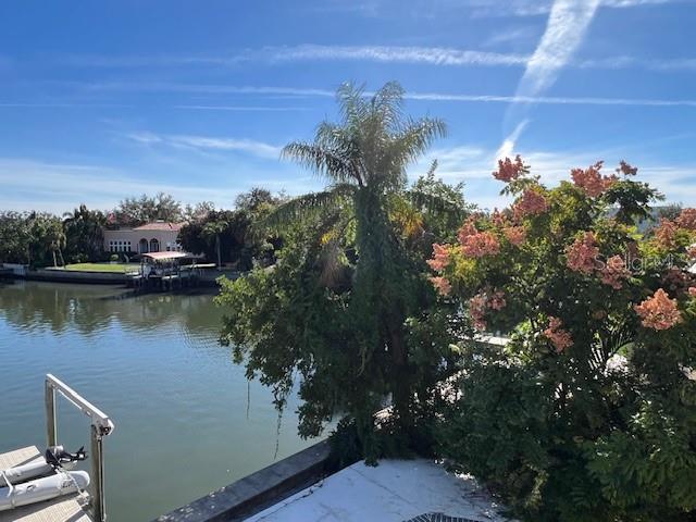 DAVIS ISLANDS PB10 PG52 TO 57 - Residential