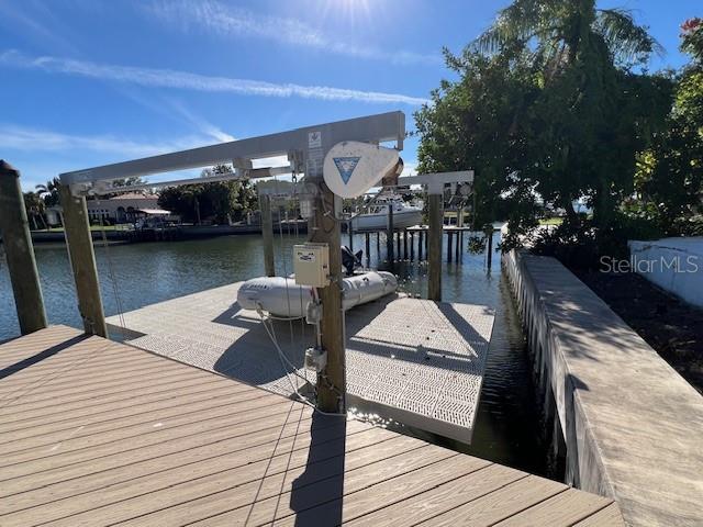 DAVIS ISLANDS PB10 PG52 TO 57 - Residential