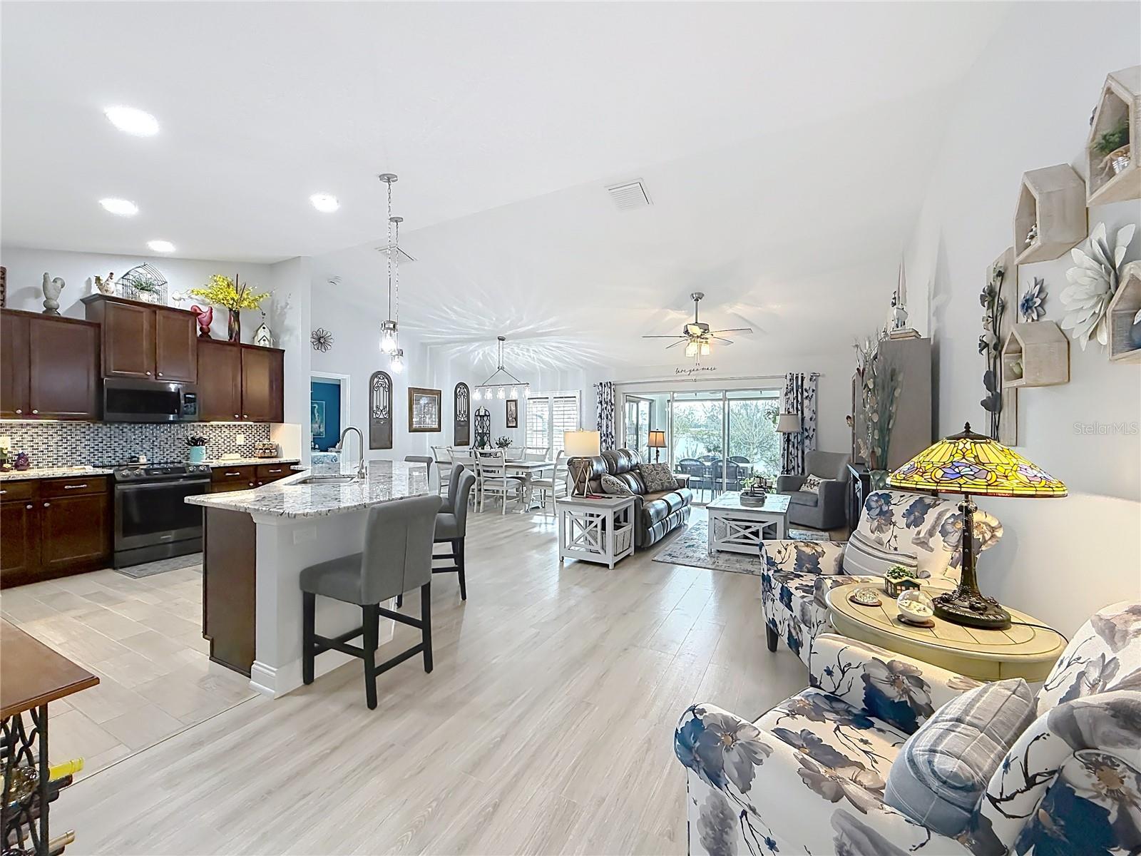 MEADOW GLENN UN #1 - Residential