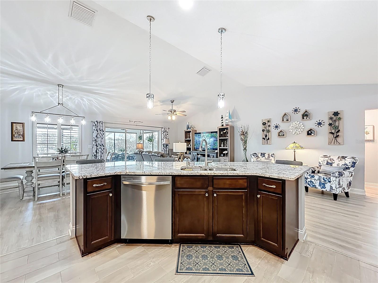 MEADOW GLENN UN #1 - Residential