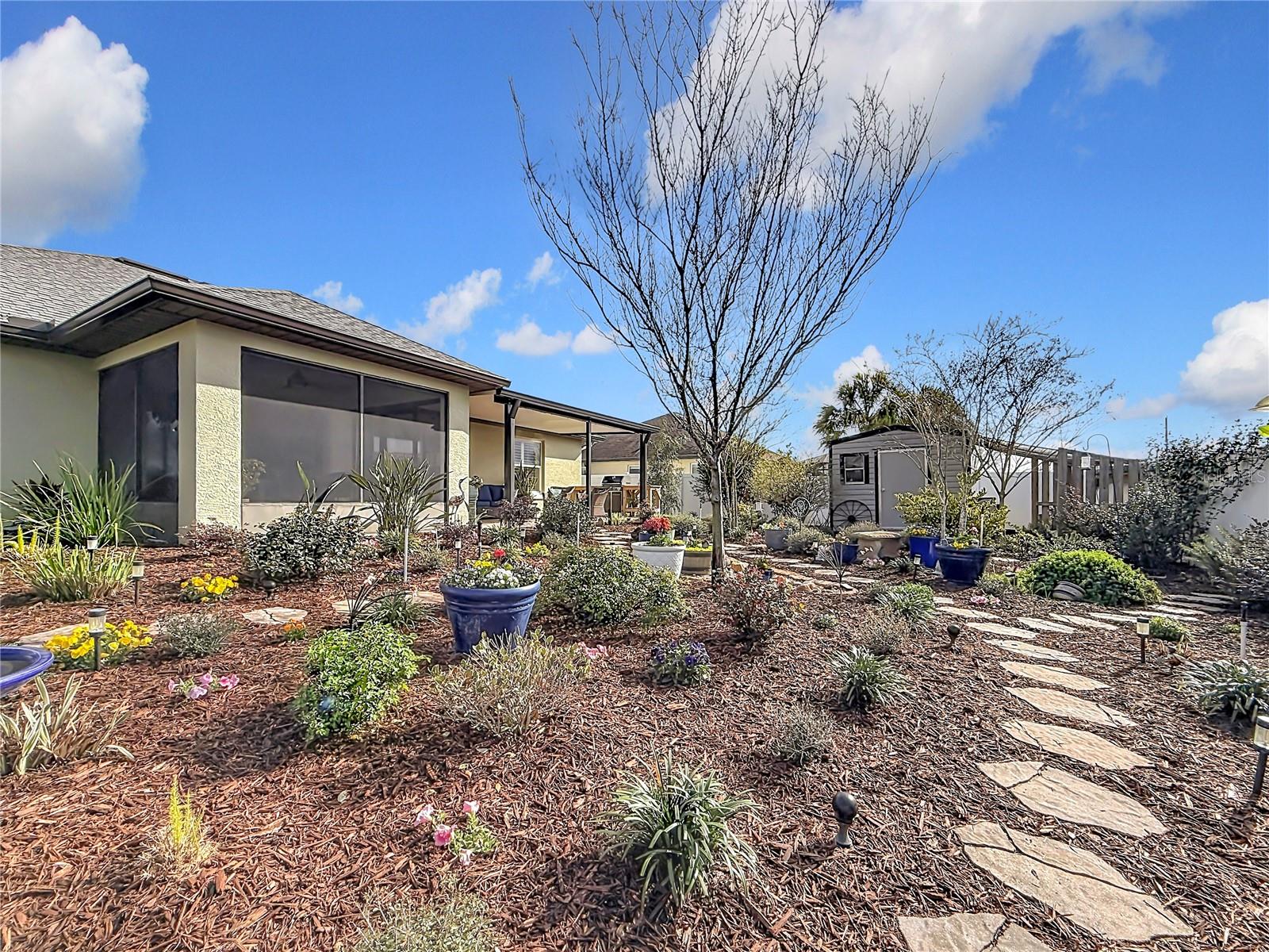 MEADOW GLENN UN #1 - Residential