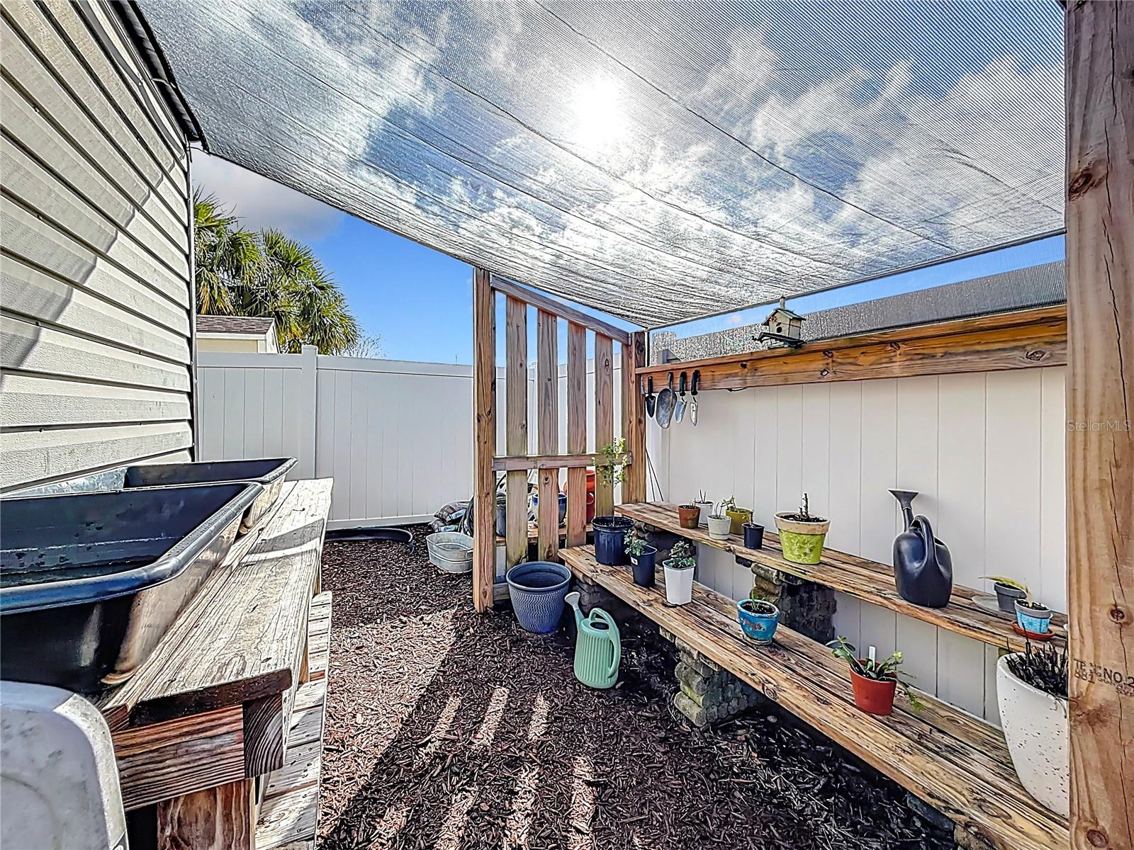 MEADOW GLENN UN #1 - Residential