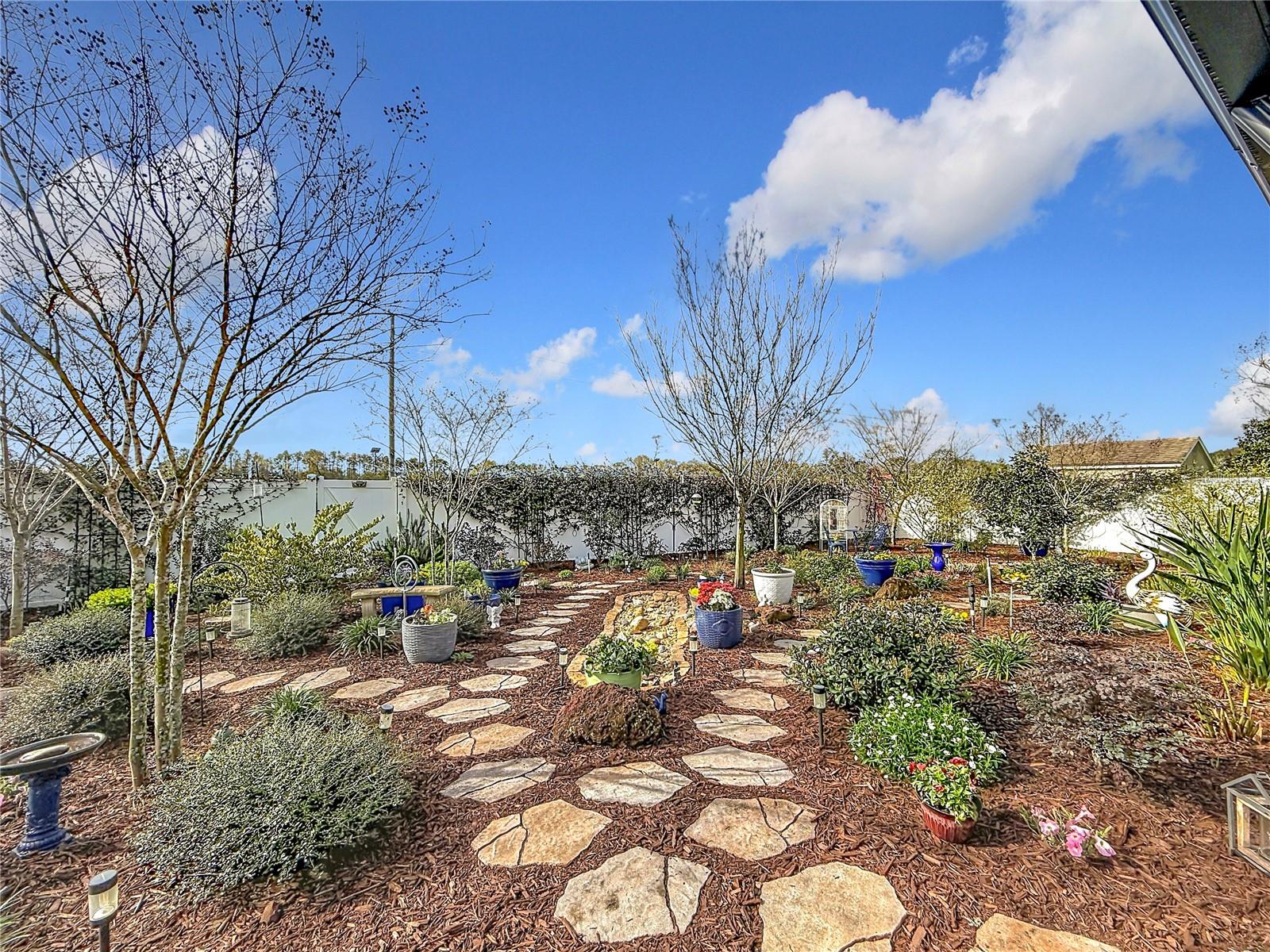 MEADOW GLENN UN #1 - Residential