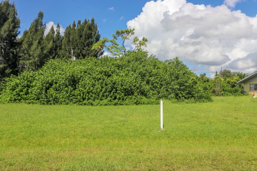 WARM MINERAL SPGS - Land