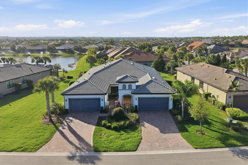 Photo of 17039 Hampton Falls Terrace, Bradenton, FL 34202 (MLS # A4686687)