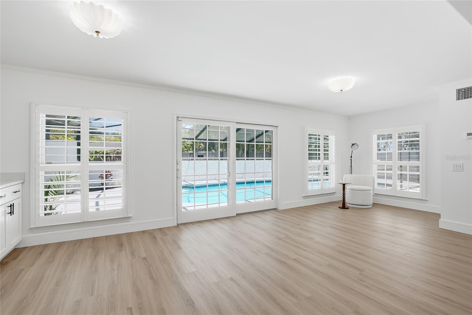 OAKWOOD RAVINE - Residential