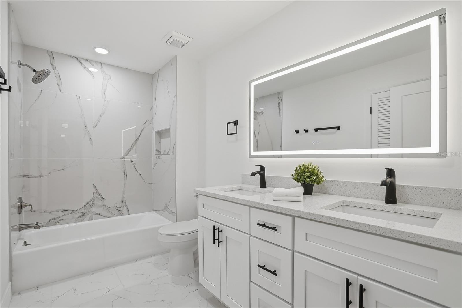 OAKWOOD RAVINE - Residential
