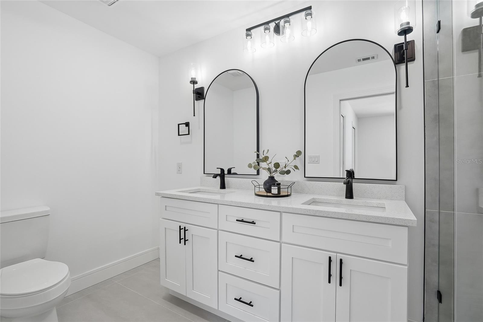 OAKWOOD RAVINE - Residential